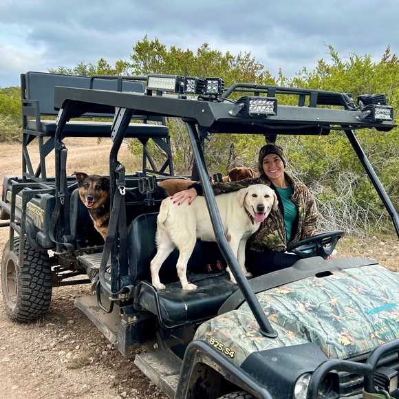 MEET YOUR POSHER - Picture 5 of 8